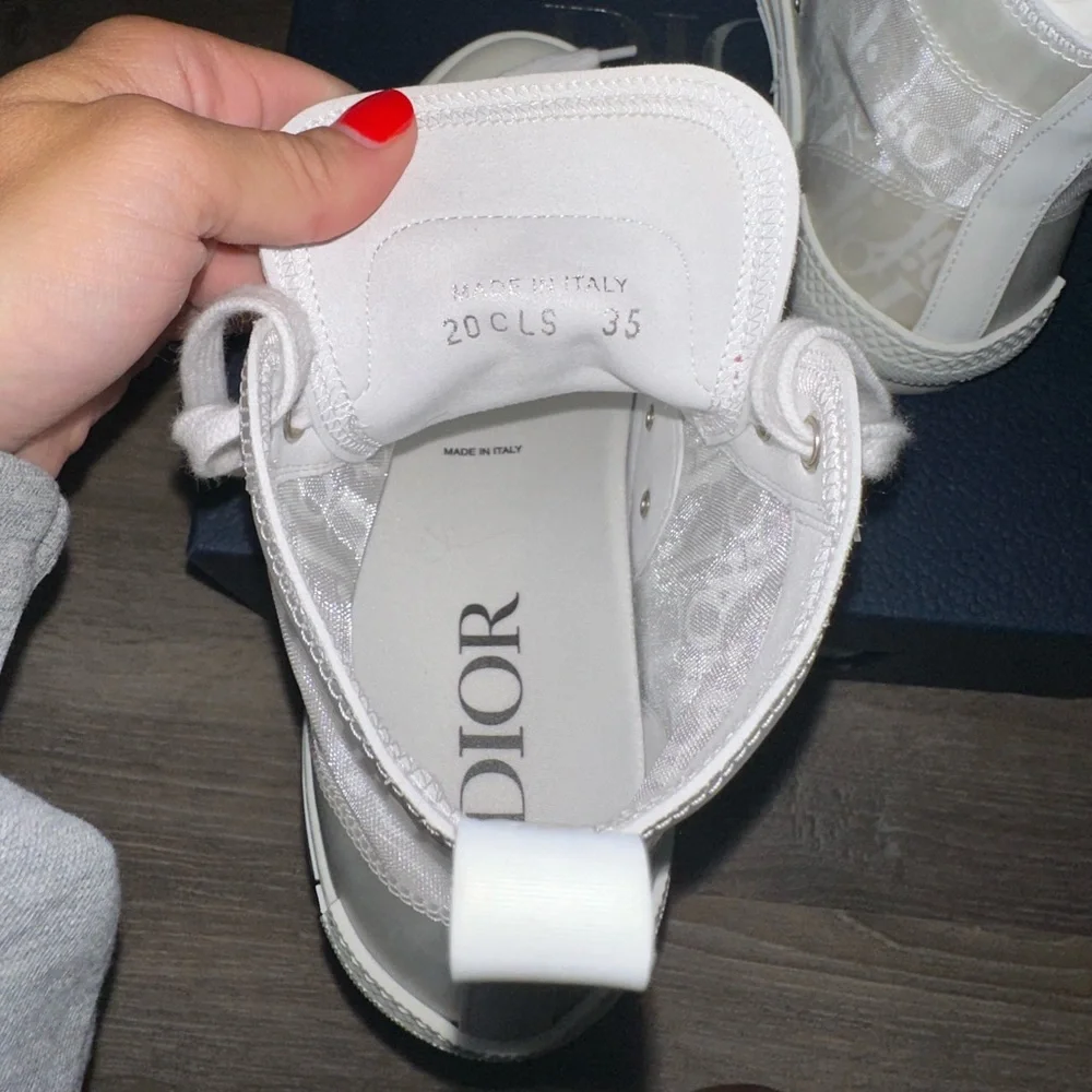 Dior B-23 High Top Oblique Sneakers - Picture 5 of 9